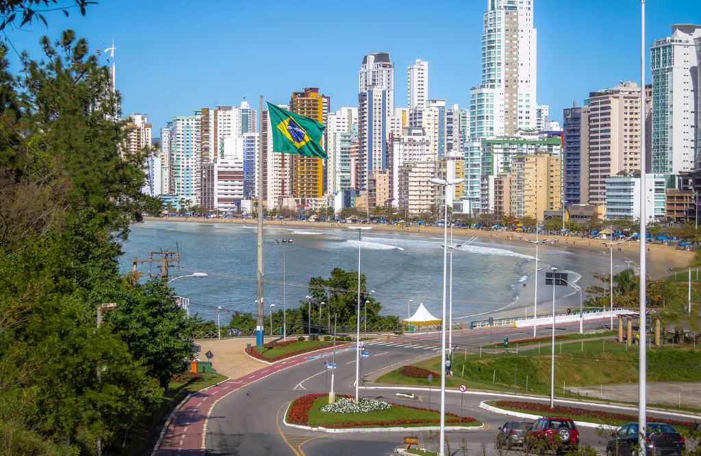 Sacar dinero Balneário Camboriú